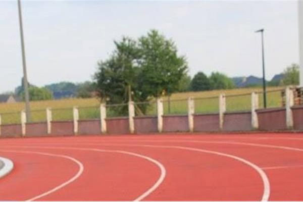 Rénovation piste d'athlétisme en PU - Sportinfrabouw NV